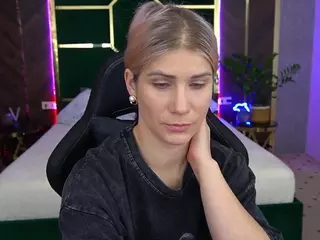 cassandragood's Live Sex Cam Show