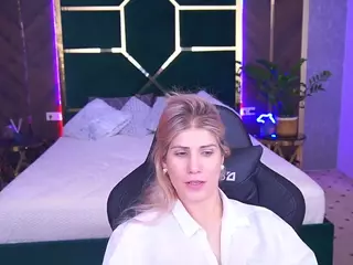 cassandragood's Live Sex Cam Show