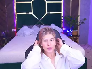 cassandragood's Live Sex Cam Show