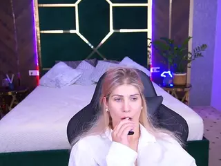 cassandragood's Live Sex Cam Show