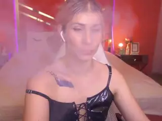 cassandragood's Live Sex Cam Show