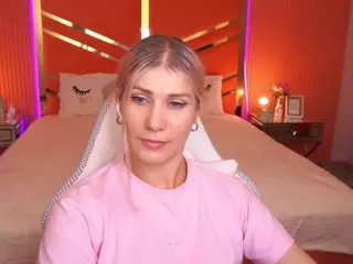 cassandragood's Live Sex Cam Show