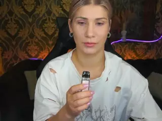 cassandragood's Live Sex Cam Show