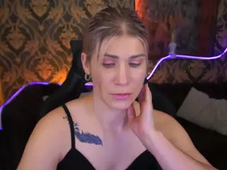 cassandragood's Live Sex Cam Show