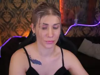 cassandragood's Live Sex Cam Show