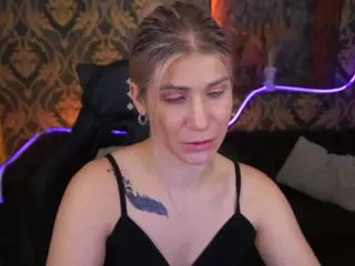 cassandragood's Live Sex Cam Show