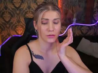 cassandragood's Live Sex Cam Show