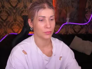 cassandragood's Live Sex Cam Show