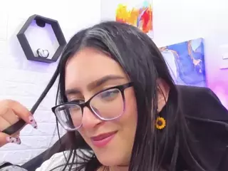 I S S A's Live Sex Cam Show