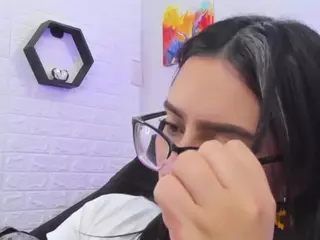 I S S A's Live Sex Cam Show