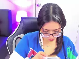 I S S A's Live Sex Cam Show