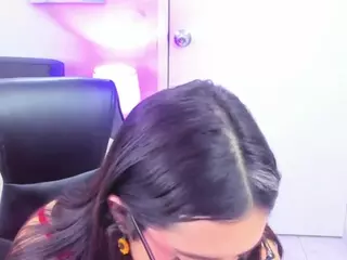 I S S A's Live Sex Cam Show