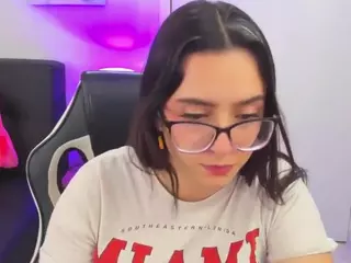 I S S A's Live Sex Cam Show