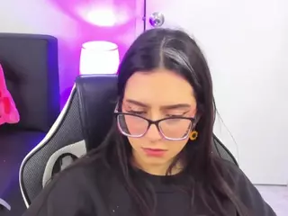 I S S A's Live Sex Cam Show