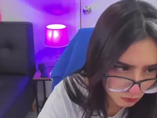 I S S A's Live Sex Cam Show