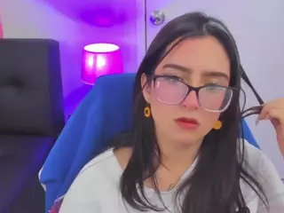 I S S A's Live Sex Cam Show