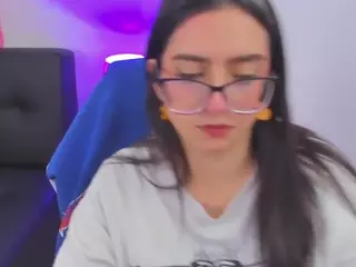 I S S A's Live Sex Cam Show