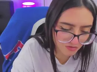 I S S A's Live Sex Cam Show