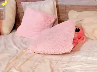 Aria Peach's Live Sex Cam Show
