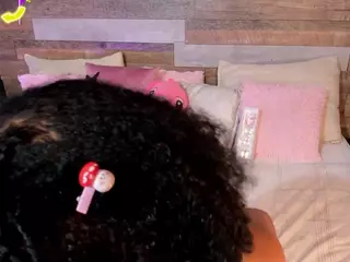 Aria Peach's Live Sex Cam Show