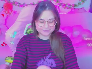 lolisuccub's Live Sex Cam Show