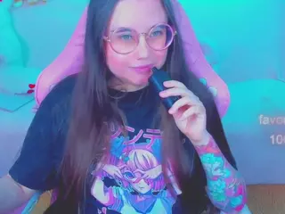 lolisuccub's Live Sex Cam Show