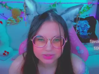 lolisuccub's Live Sex Cam Show