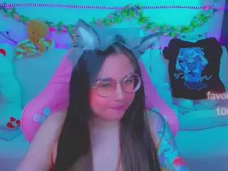 lolisuccub's Live Sex Cam Show