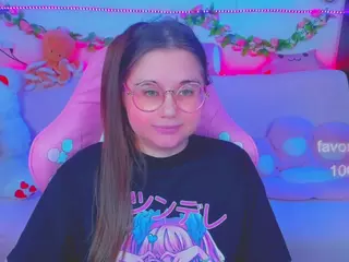 lolisuccub's Live Sex Cam Show