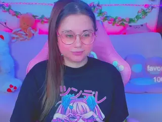 lolisuccub's Live Sex Cam Show
