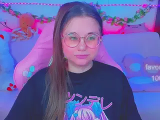 lolisuccub's Live Sex Cam Show