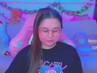 lolisuccub's Live Sex Cam Show