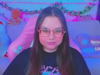 lolisuccub's Live Sex Cam Show