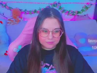 lolisuccub's Live Sex Cam Show