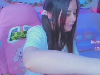 lolisuccub's Live Sex Cam Show
