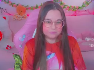 lolisuccub's Live Sex Cam Show