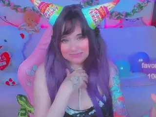 lolisuccub's Live Sex Cam Show