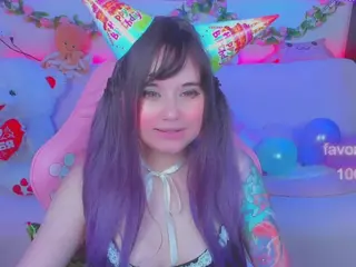 lolisuccub's Live Sex Cam Show
