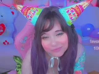 lolisuccub's Live Sex Cam Show