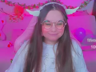 lolisuccub's Live Sex Cam Show