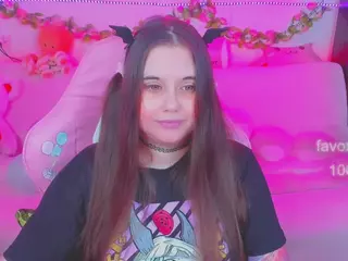 lolisuccub's Live Sex Cam Show