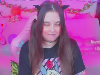 lolisuccub's Live Sex Cam Show