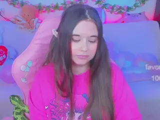 lolisuccub's Live Sex Cam Show