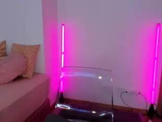 yulli-1's Live Sex Cam Show