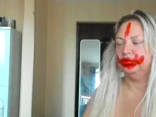 SquirtySexyMilf's Live Sex Cam Show