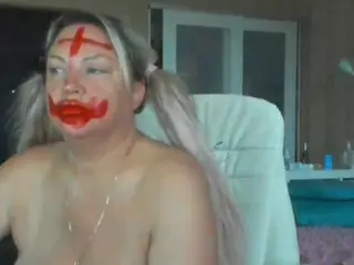 SquirtySexyMilf's Live Sex Cam Show