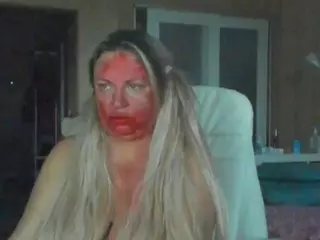 SquirtySexyMilf's Live Sex Cam Show