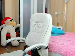 SquirtySexyMilf's Live Sex Cam Show