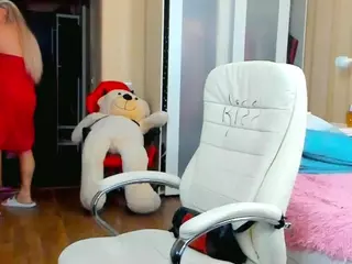 SquirtySexyMilf's Live Sex Cam Show