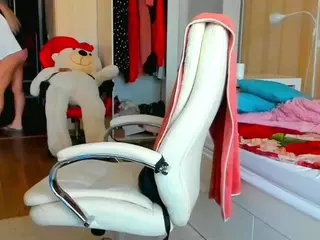 SquirtySexyMilf's Live Sex Cam Show